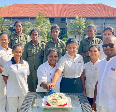 1 Sun Siyam Pasikudah Women's Day Cake Cutting
