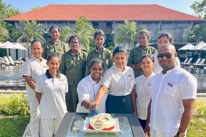 Cake Cutting at Pasikudah