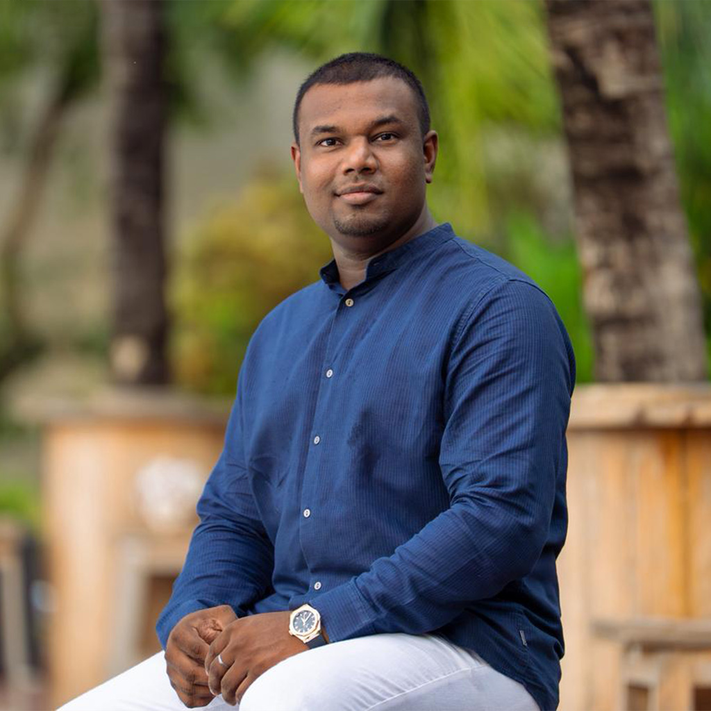 Arshed Refai GM Sun Siyam Pasikudah