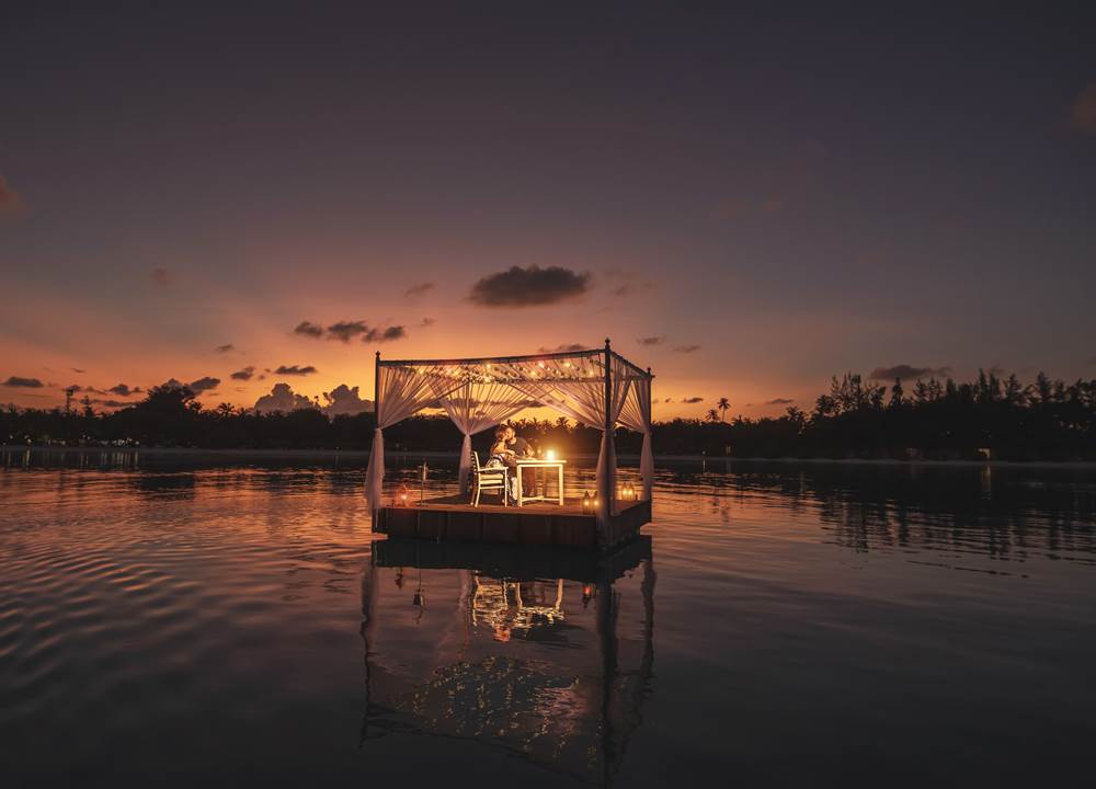 Floating Dinner_1
