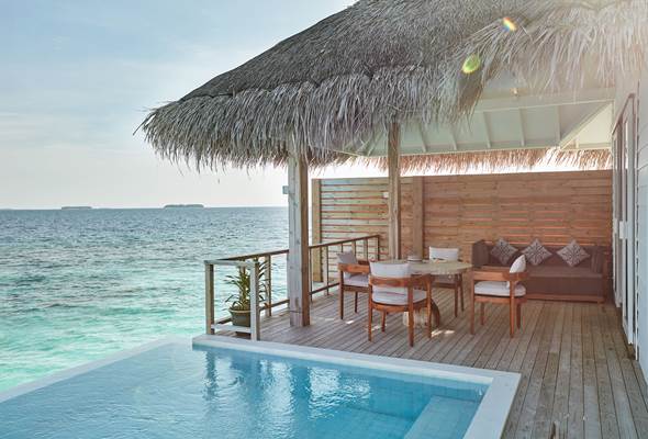 Grand Ocean Suite Pool_2