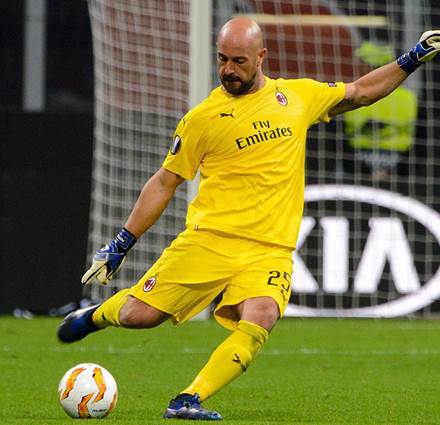 Pepe Reina Footbal Camp At Siyam World 1