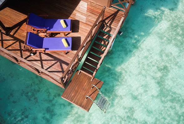 Sun Siyam Olhuveli Water Villa Deck