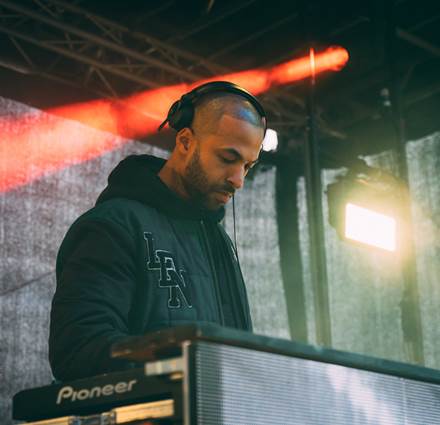 Live DJ Marvin