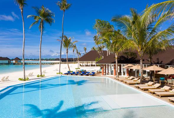 Aerial View of Dream Bar Pool_4