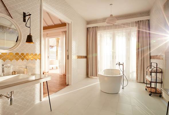Ocean Suite With Pool Bathroom_6