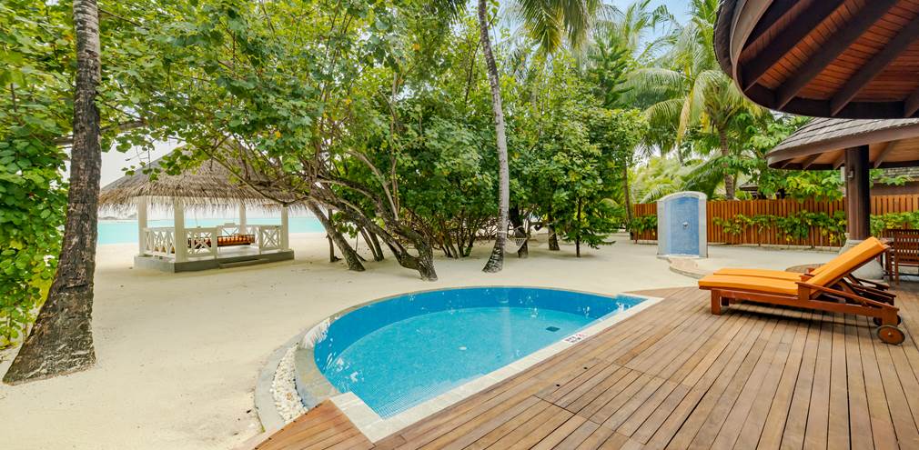 Two Bedroom Beach Suite Pool_2