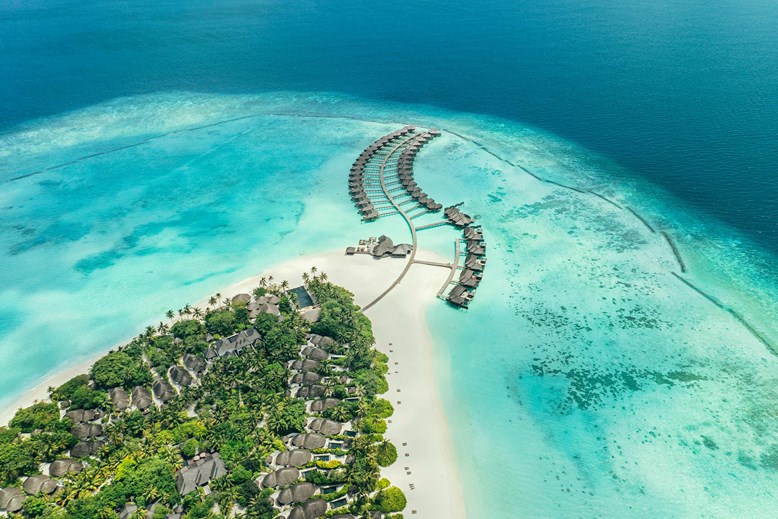Sun Siyam Iru Fushi - Aerial of the Island