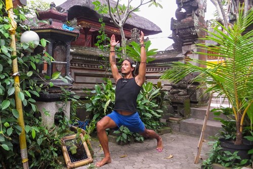 Ashtanga yoga instructor, Tommy Meneses