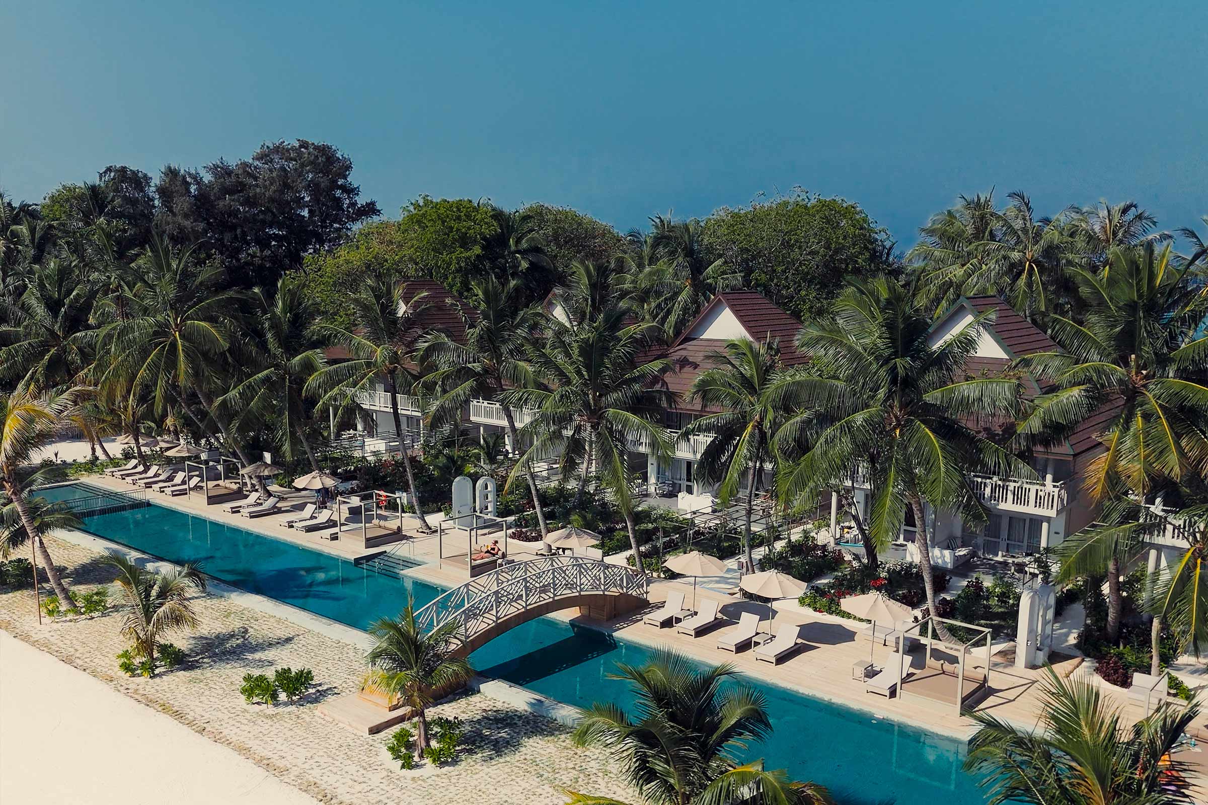 Sso Beach Pavilian Life Style Family 31
