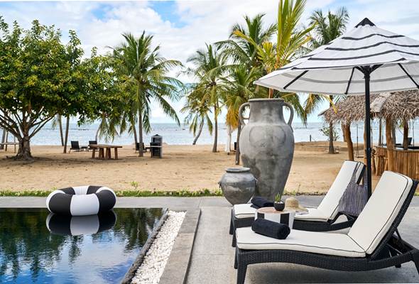 Sun Siyam Pasikudah Pool and Beach