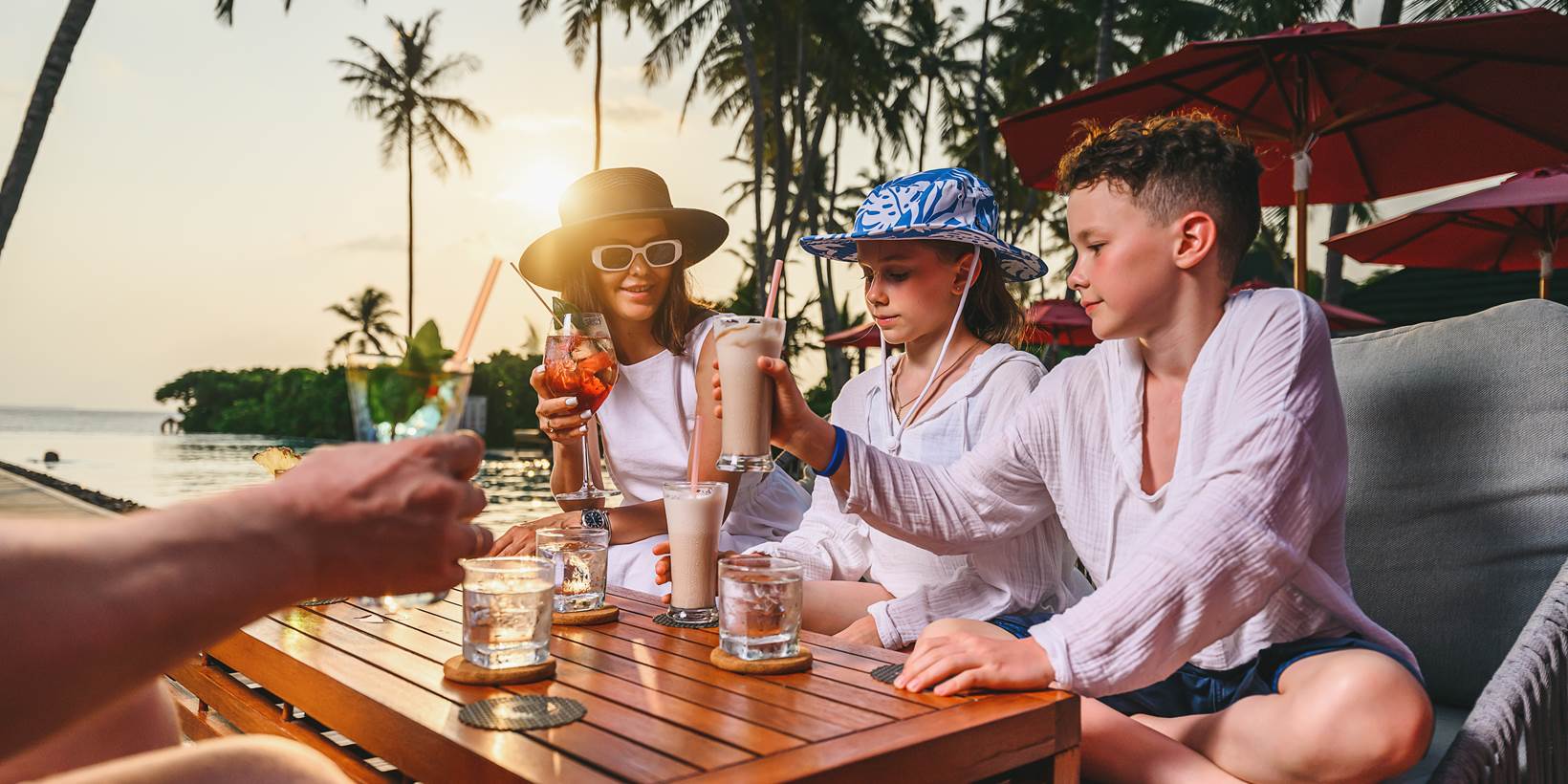 Siyam World Orchid Bar 1