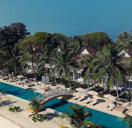 Sun Siyam Olhuveli Beach Pavilion
