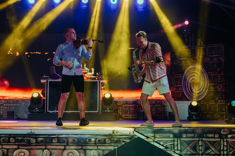 Ooneviolin & DJ jetro