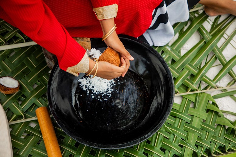 Maldivian Coconut Oil Making