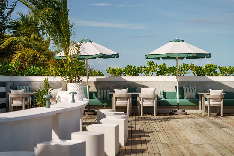 Sun Siyam Vilu Reef’s Nautilus Bar Returns