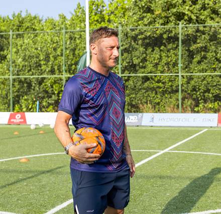 Totti At Siyam World
