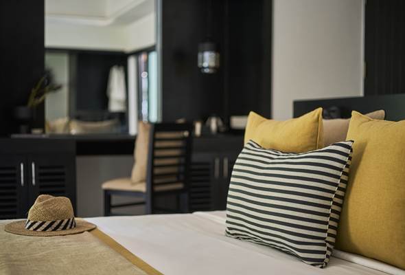 2 Bedroom Grand Beach Pavilion With Pool - Bed 1