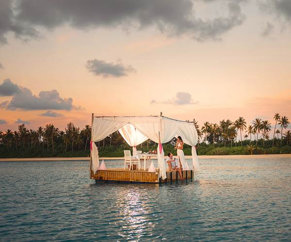 Floating Dinner Sun Siyam Olhuveli